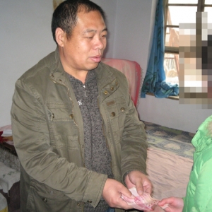 网友东方元涵丰南小集资助现场